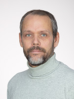 Martin Bestdahl i ljusgrå polotröja.